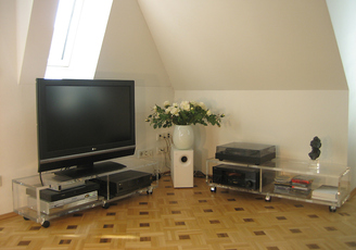 acryl-im-raum-tv-hifi-cd-11.jpg